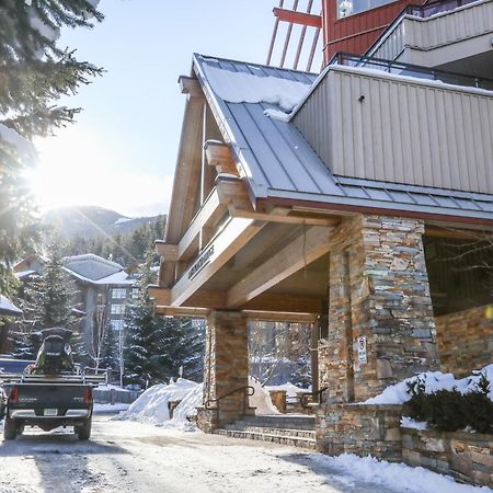 Lake Placid Lodge By Whiski Jack Whistler Exterior photo