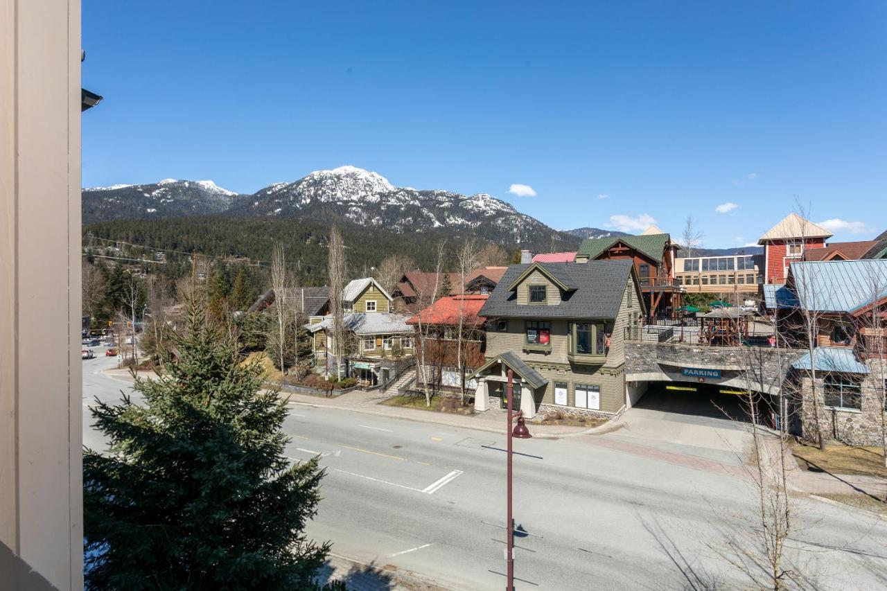 Lake Placid Lodge By Whiski Jack Whistler Exterior photo